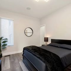 Modern Pool Home Bedroom 2