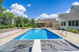 Posh Vacation Home: Pool + Outdoor Kitchen & Bar - Image 5