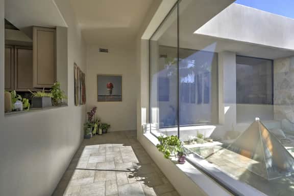 Bachi's Palm Springs Paradise